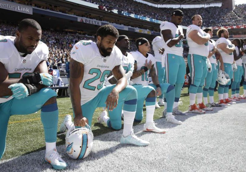 arian-foster-dolphins-national-anthem-kneel arian-foster-dolphins-national-anthem-kneel